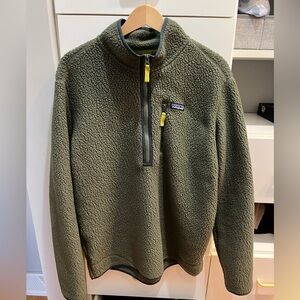 Patagonia Half-Zip Fleece - Large. Almost new